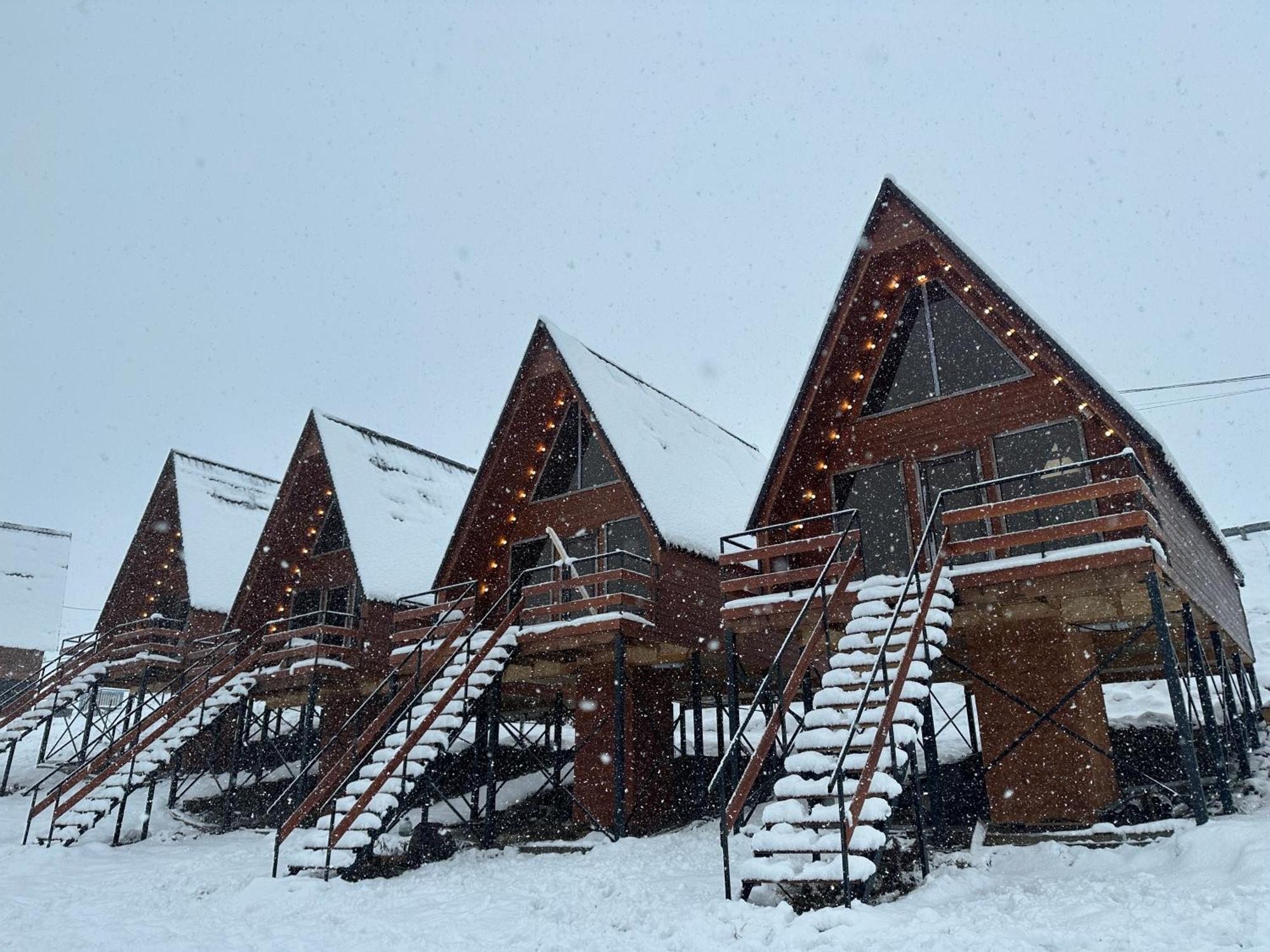 Tuyo Cottages Gudauri Bagian luar foto